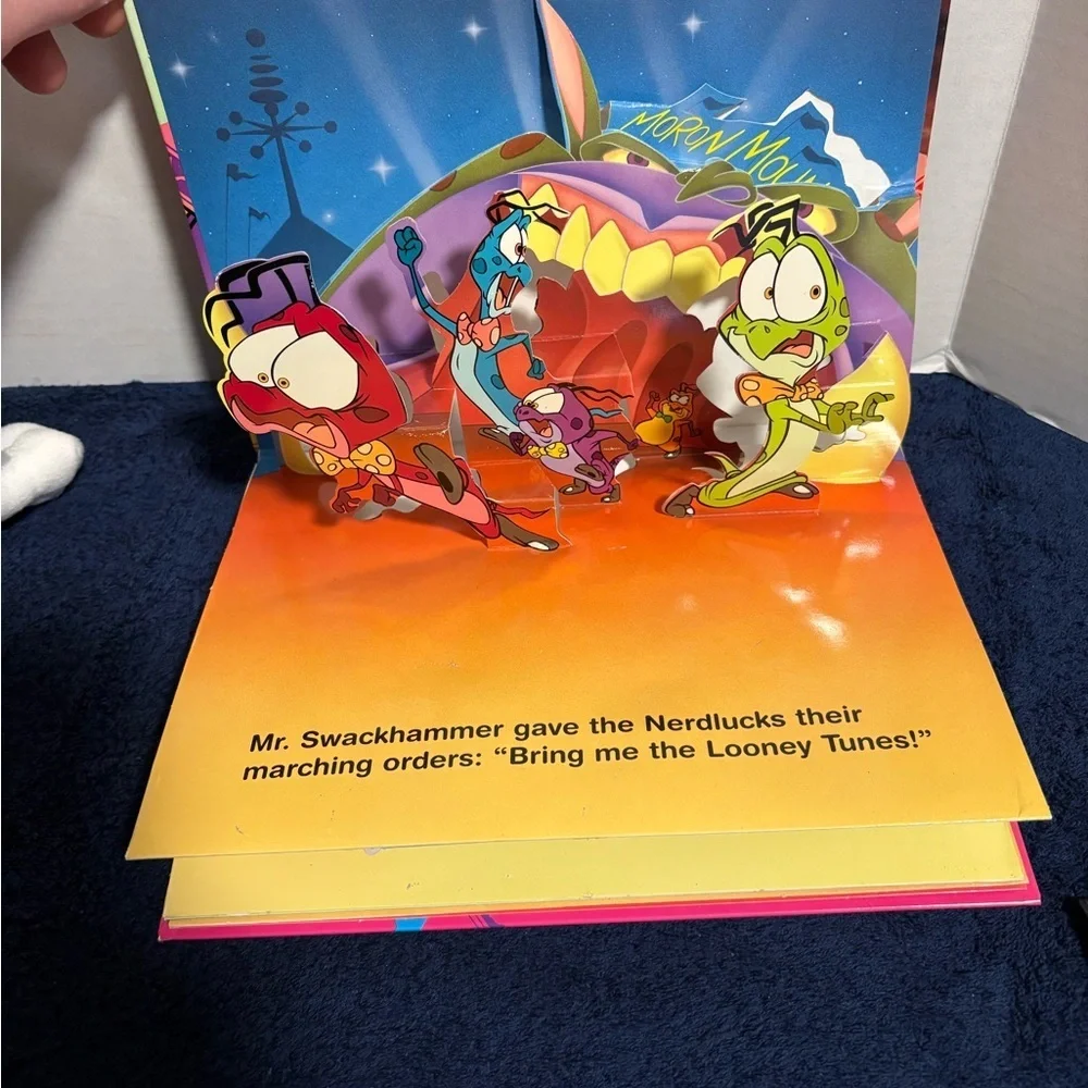 1997 Space Jam Pop Up Book Michael Jordan Loony Tunes Squad Collector Bugs Bunny